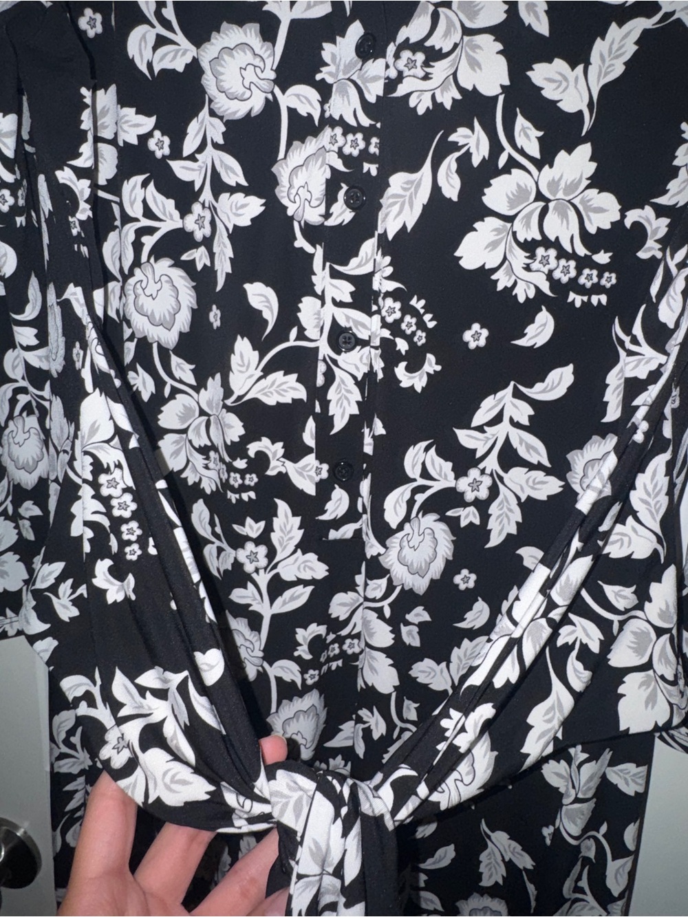 White House Black Market Black and White Floral Dress - Picture 3 of 5